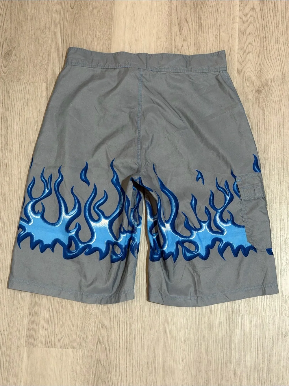 VINTAGE Y2K REDSAND BLUE FLAME BOARD SHORTS